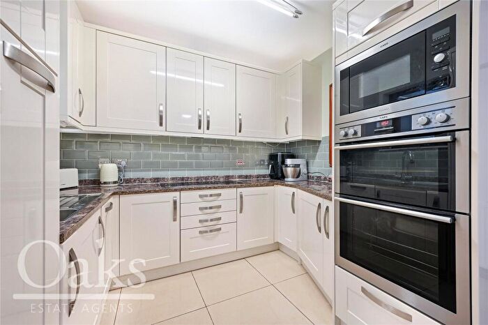 3 Bedroom Terraced House For Sale In Howard Road, South Norwood, SE25