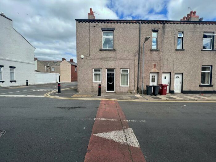 2 Bedroom Flat To Rent In Marsh Street, Barrow In Furness, LA14