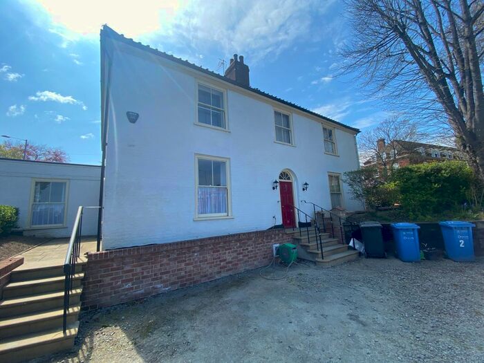 4 Bedroom Detached House To Rent In Ipswich Road, Norwich, NR2