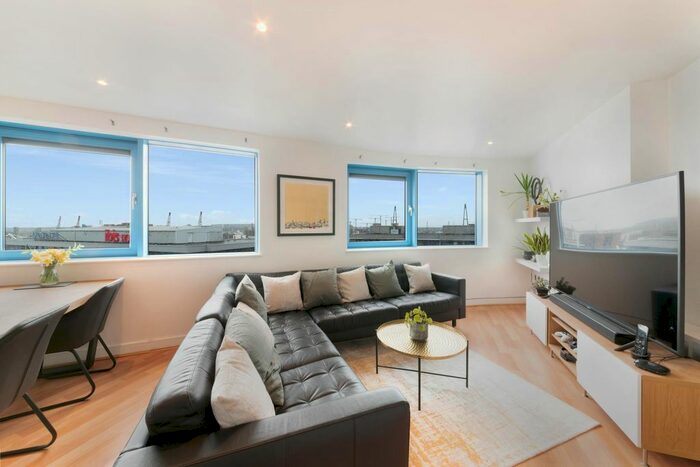 2 Bedroom Flat To Rent In Westgate Apartments, Western Gateway, London, E16