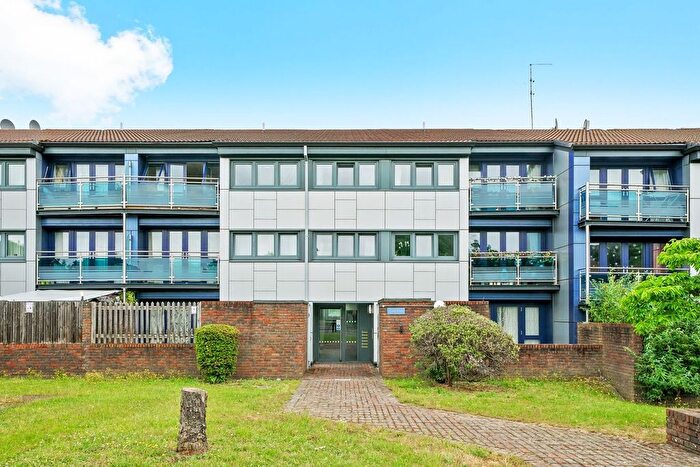 2 Bedroom Flat For Sale In Francis Road, Harrow, HA1