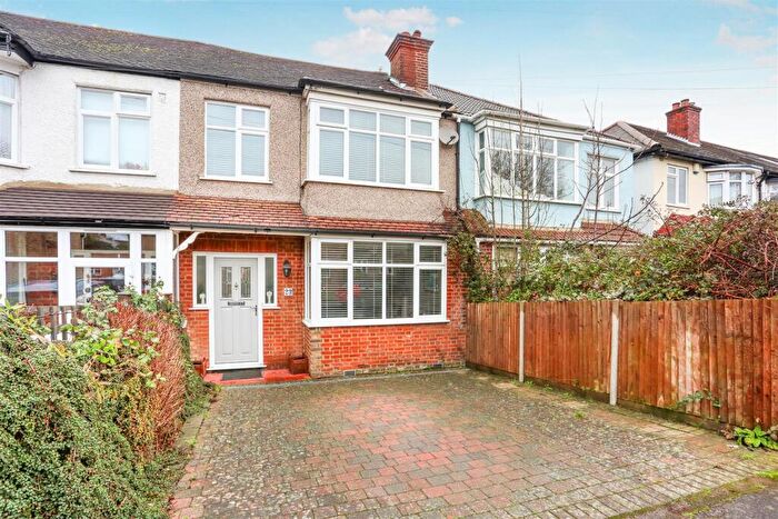 3 Bedroom Terraced House For Sale In Lavender Road, Carshalton, SM5