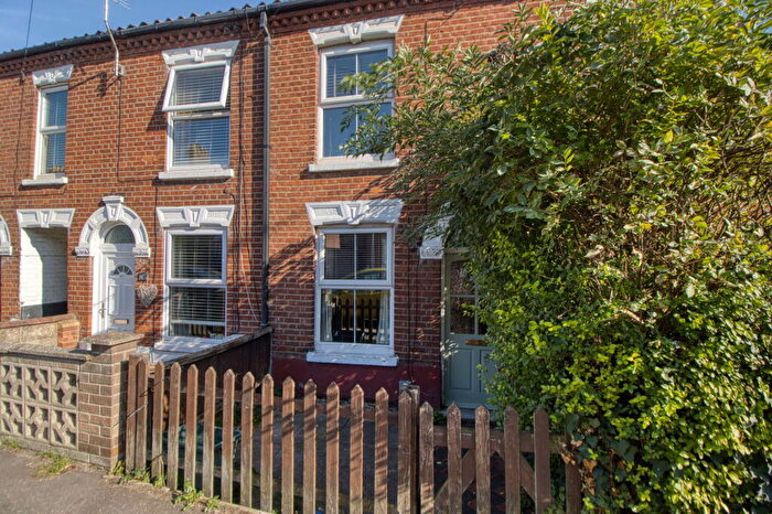 2 Bedroom Terraced House For Sale In Sprowston Road, Norwich, NR3