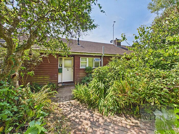4 Bedroom Detached House For Sale In Whatlington, Battle, TN33