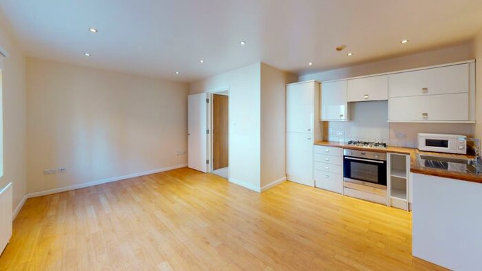 1 Bedroom Flat To Rent In Patrol Place Catford, SE6