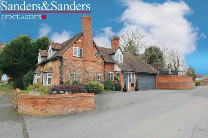 4 Bedroom Detached House For Sale In Arrow, Alcester, B49