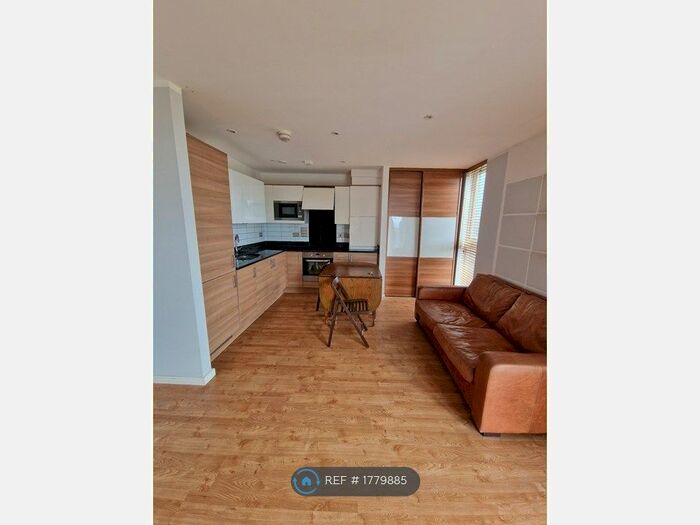 1 Bedroom Flat To Rent In Violet Court, London, NW9