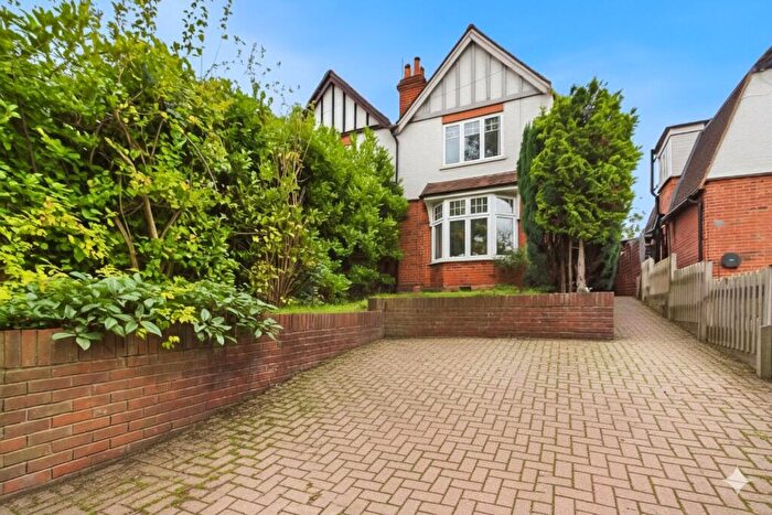 2 Bedroom Semi Detached House For Sale In Water Road, Reading, Berkshire, RG30