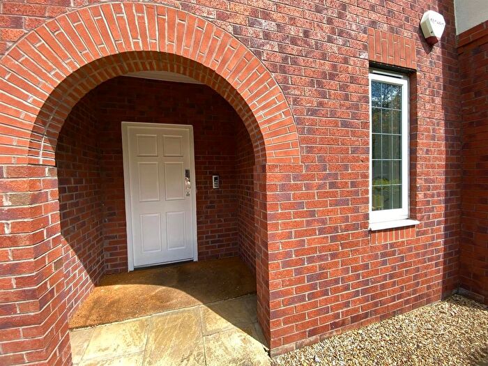 2 Bedroom Flat To Rent In Barlow Moor Road, Chorlton Cum Hardy, Manchester, M21