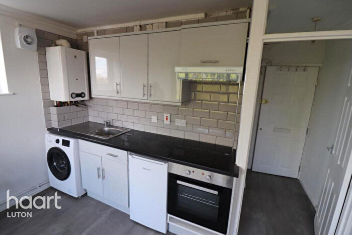 1 Bedroom Flat To Rent In Ruthin Close, Luton, LU1