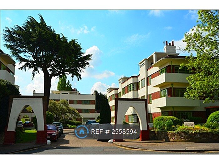 2 Bedroom Flat To Rent In The Shrubbery, London, E11