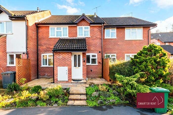 2 Bedroom Terraced House To Rent In Clayhanger, Guildford, GU4