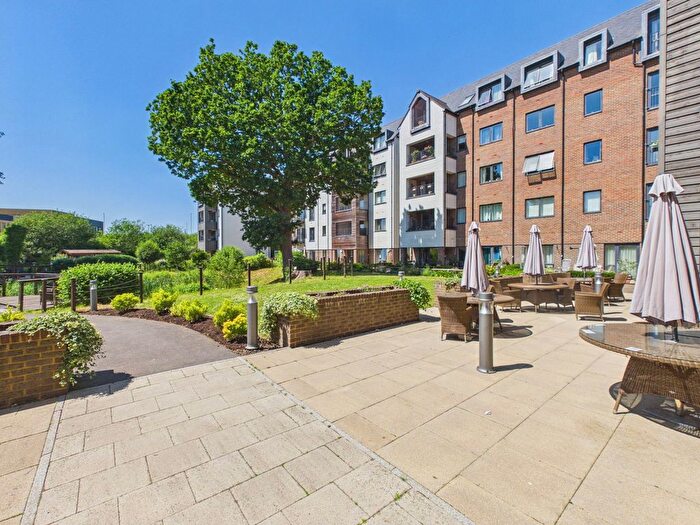 2 Bedroom Flat For Sale In Highwood Mill, The Boulevard, RH12