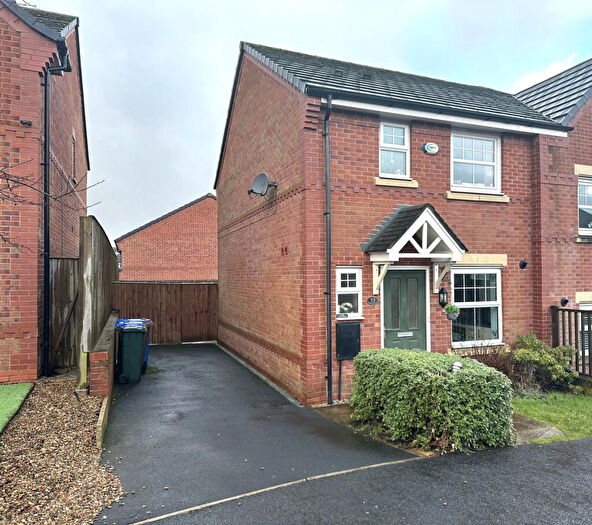 3 Bedroom Semi Detached House For Sale In Ginnell Farm Avenue, Rochdale, OL16