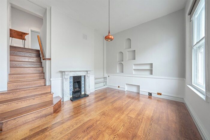 2 Bedroom Flat To Rent In Harrington Gardens, South Kensington, London, SW7