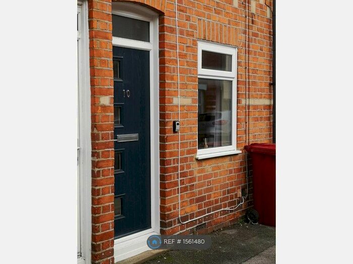 2 Bedroom Terraced House To Rent In Garnet Street, Reading, RG1