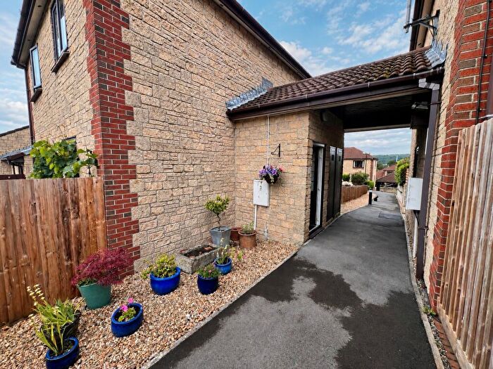 2 Bedroom Apartment For Sale In Kingshill Gardens, Nailsea, Bristol, Somerset, BS48