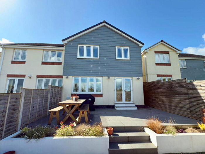 4 Bedroom Semi-Detached House For Sale In Keston Gardens, Wadebridge, PL27