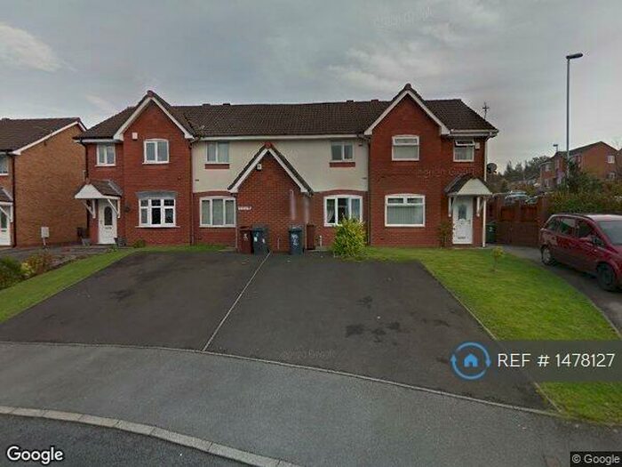2 Bedroom Terraced House To Rent In Downhill Close, Oldham, OL1