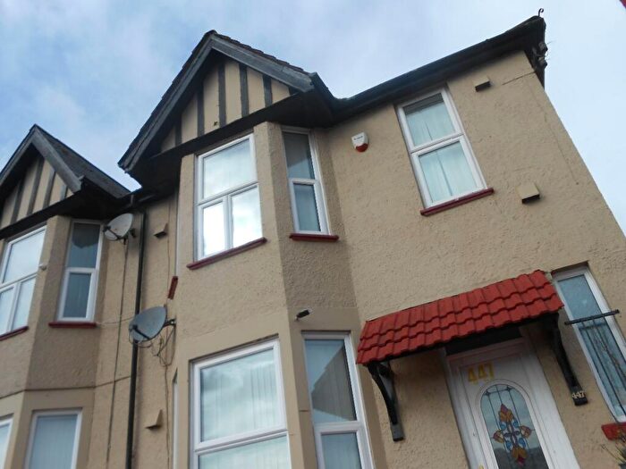 3 Bedroom Semi-Detached House To Rent In Newport Road, Cardiff, CF24