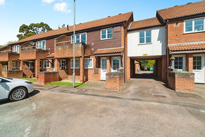 3 Bedroom Flat For Sale In St. Margarets Gardens, Hoveton, Norwich, Norfolk, NR12