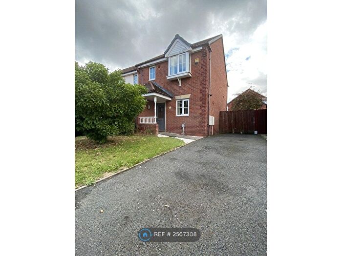 3 Bedroom End Terrace House To Rent In Alderley Crescent, Walsall, WS3
