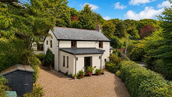 4 Bedroom Detached House For Sale In Hele Road, Marhamchurch, EX23