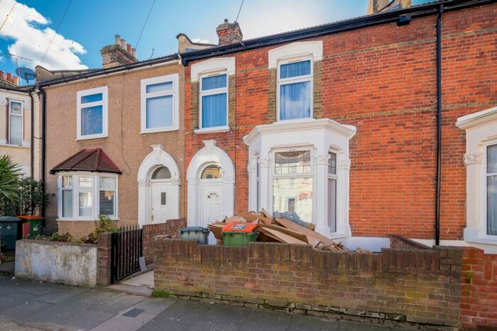 1 Bedroom Terraced House To Rent In Salisbury Road, London, E12