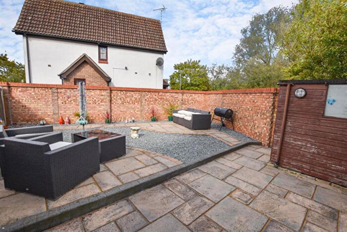 2 Bedroom End Of Terrace House For Sale In Blackwood Chine, South Woodham Ferrers, CM3