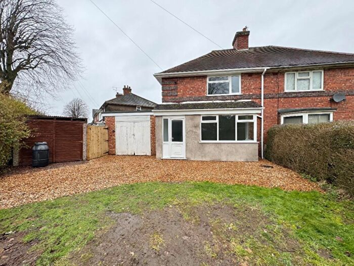 3 Bedroom Semi-Detached House For Sale In Gorleston Road, Birmingham, B14