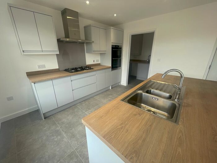 4 Bedroom Detached House To Rent In The Berridges, Lutterworth Road, Leicester, LE8