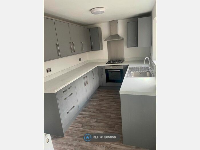 2 Bedroom Semi-Detached House To Rent In Booth Street, Stalybridge, SK15