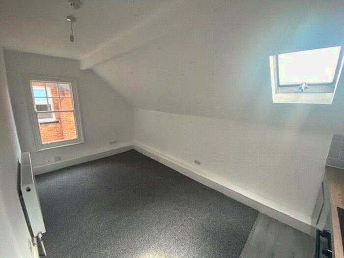 1 Bedroom Apartment To Rent In Sherwood Avenue, Sale, Manchester, M33