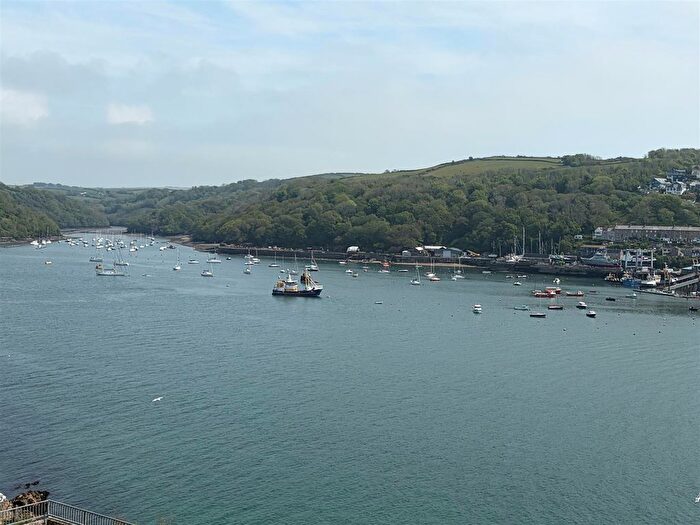 2 Bedroom Flat For Sale In Tower Park, Fowey, PL23
