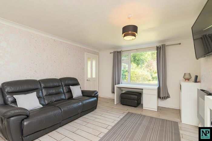 3 Bedroom Terraced House For Sale In Hamble, Tamworth, B77