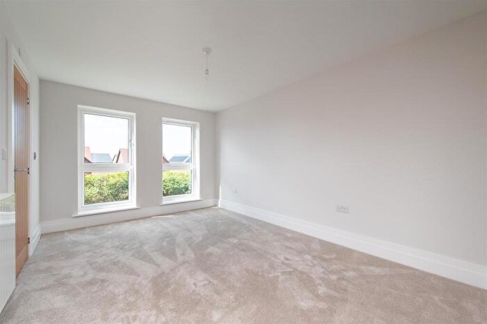 4 Bedroom Detached House For Sale In No, Maybank, Manor Way, Halesowen, B62