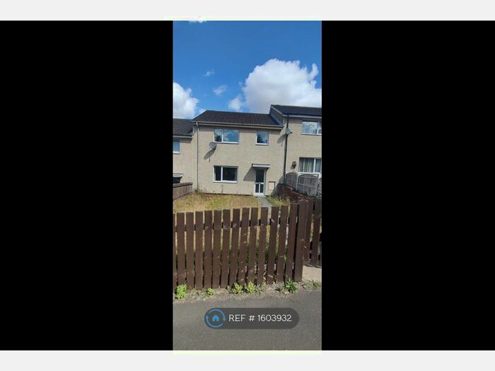 3 Bedroom Terraced House To Rent In Jacklin Gardens, Nottingham, NG5