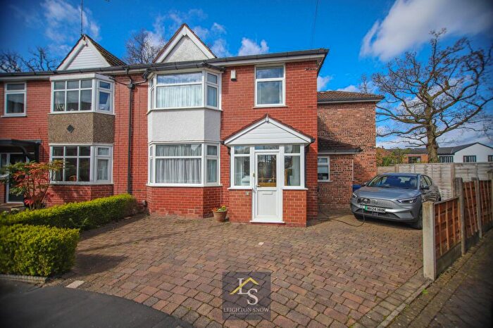 4 Bedroom Semi Detached House For Sale In Norwood Avenue, Bramhall, SK7