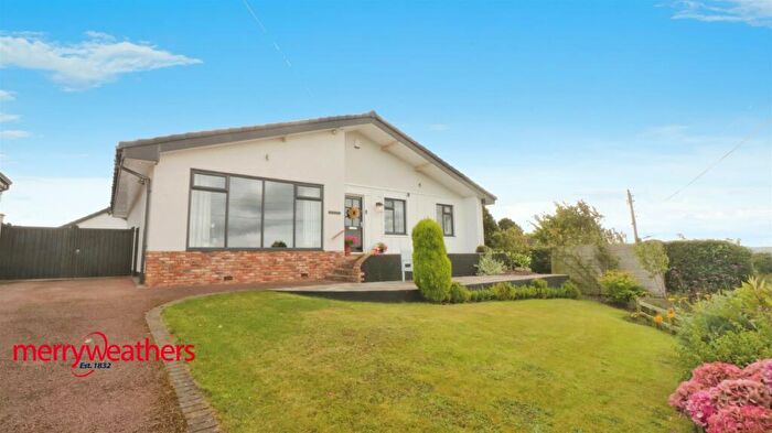 3 Bedroom Detached Bungalow For Sale In Hickleton Road, Barnburgh, Doncaster, DN5