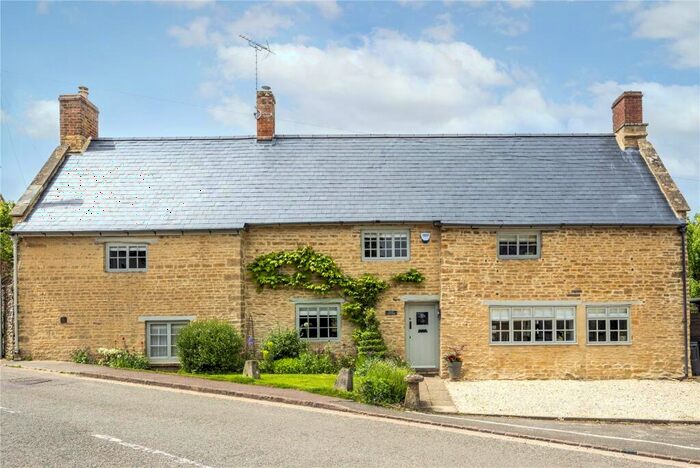 5 Bedroom Detached House For Sale In Coxs Lane, Enstone, Chipping Norton, Oxfordshire, OX7
