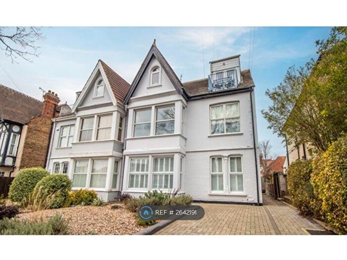 1 Bedroom Flat To Rent In Cossington Road, Westcliff, SS0