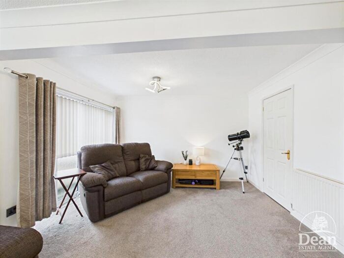 3 Bedroom Detached House For Sale In Bracken Drive, Lydney, GL15