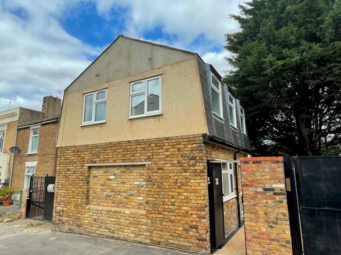 2 Bedroom Detached House For Sale In Burrage Place, London, SE18