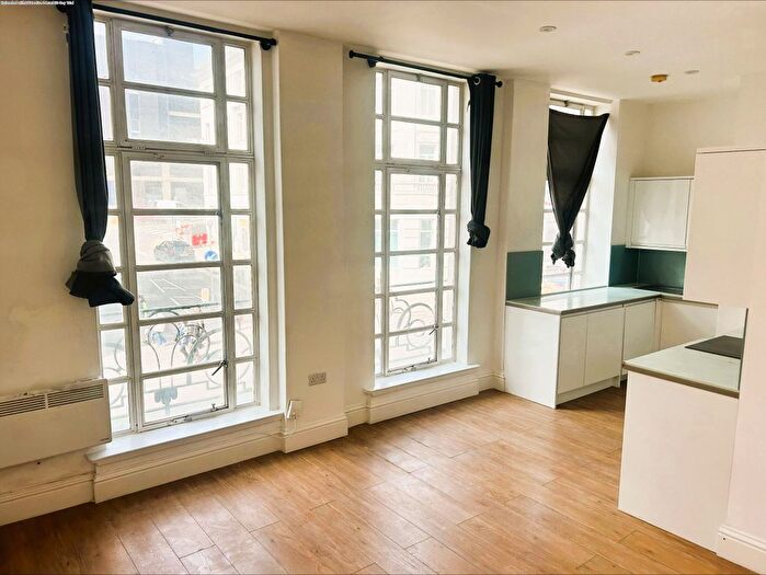 1 Bedroom Flat To Rent In West Street, Brighton, BN1