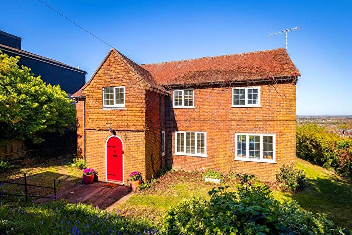 5 Bedroom Detached House For Sale In Harvey Road, Guildford, Surrey, GU1