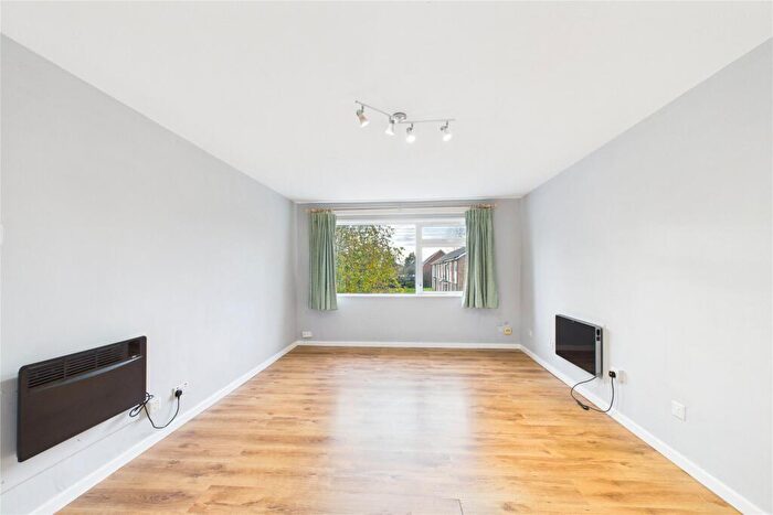 1 Bedroom Apartment To Rent In Brunel Close, Maidenhead, Berkshire, SL6