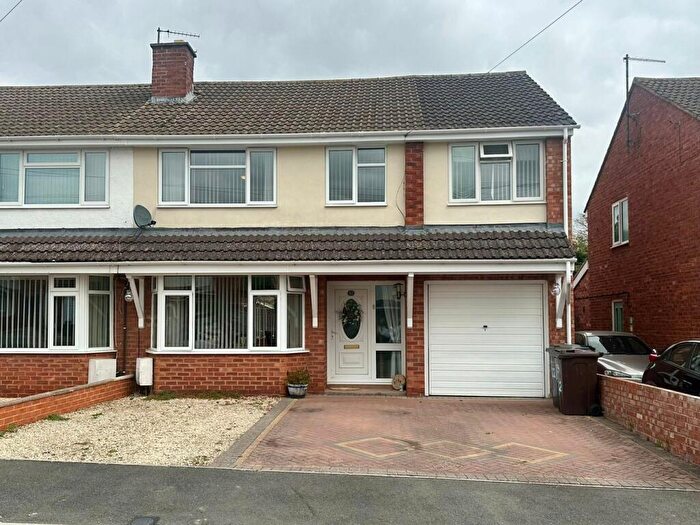 4 Bedroom Semi-Detached House For Sale In Glebe Close, Credenhill, Hereford, HR4
