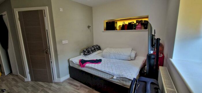 Studio To Rent In Marvell Lane Flat, PL4