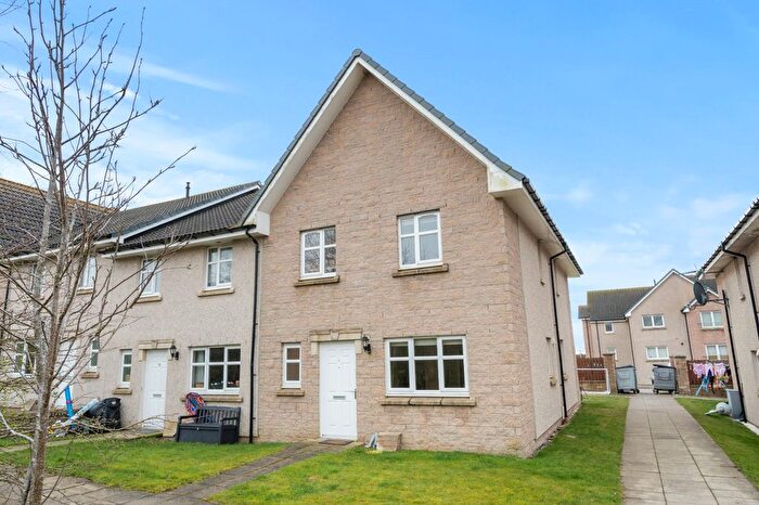 2 Bedroom Maisonette To Rent In Broadshade Drive, Elrick, Aberdeen, AB32