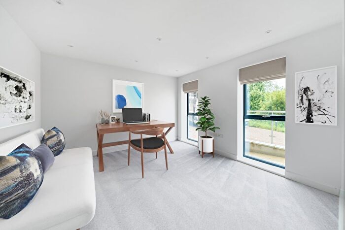 3 Bedroom Detached House For Sale In Elizabeth Penton Way, Bampton, Tiverton, Devon, EX16